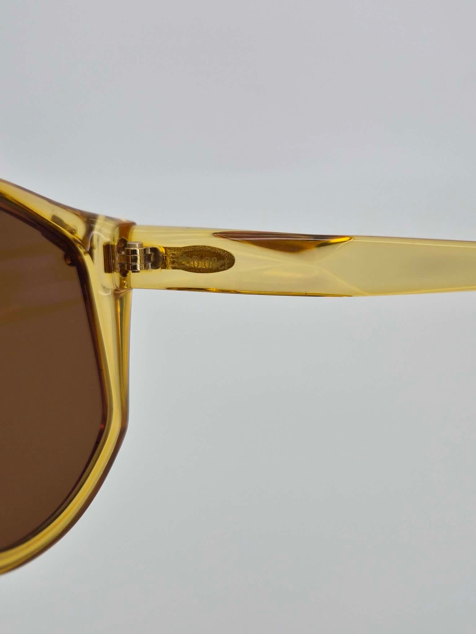 Dior 2304